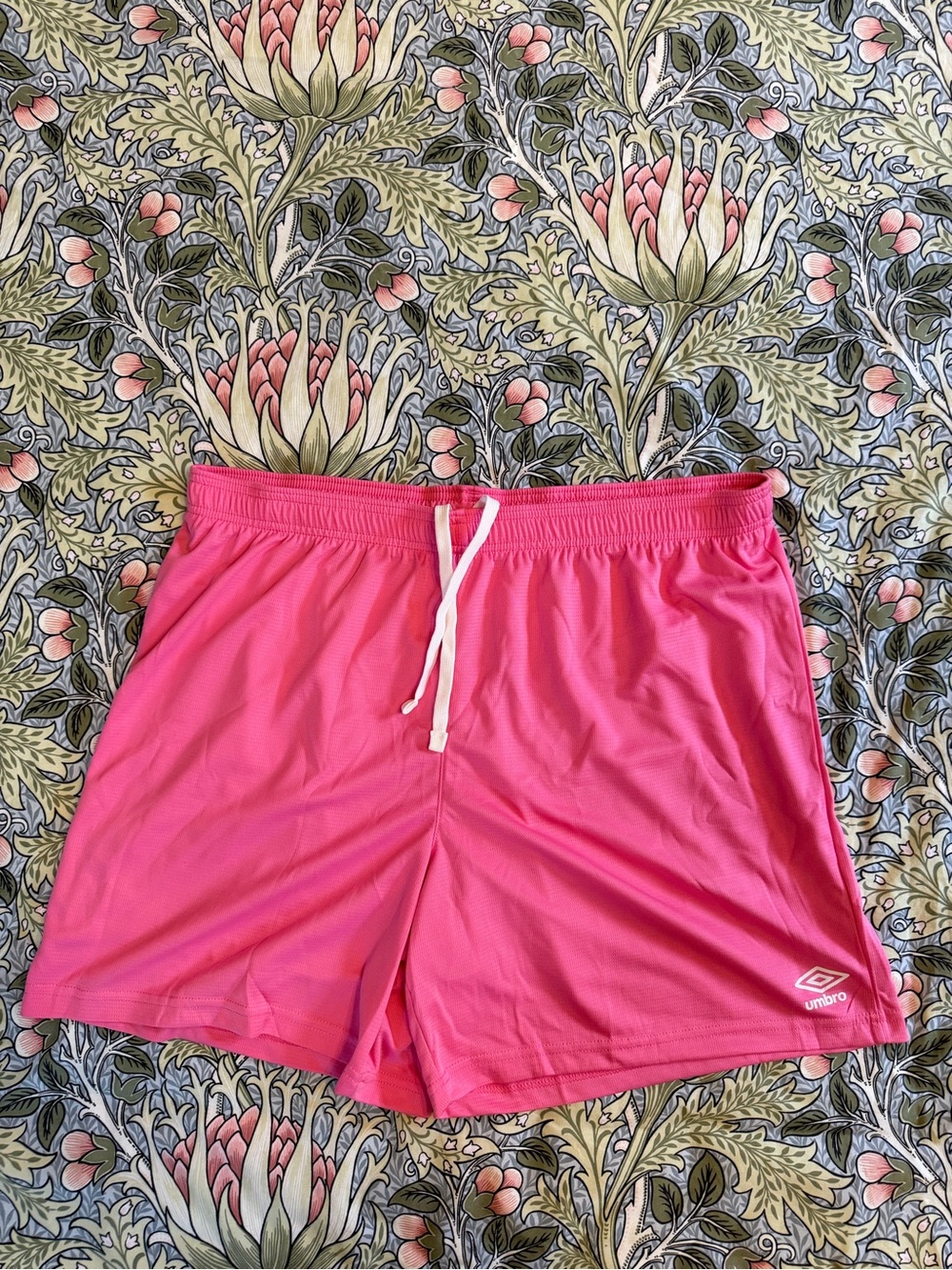 Umbro Men’s Pink Athletic Shorts with Drawstring